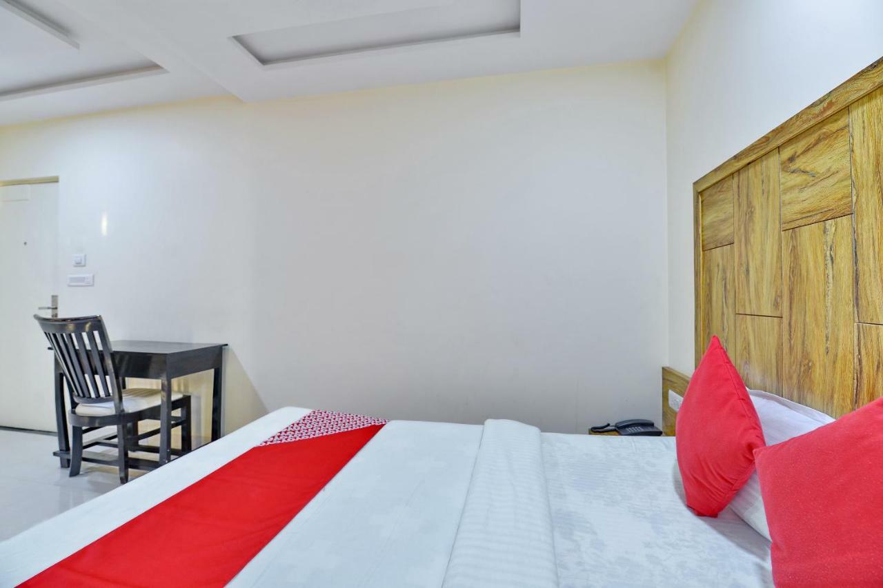 Oyo 10607 Hotel Image Point Jodhpur  Buitenkant foto
